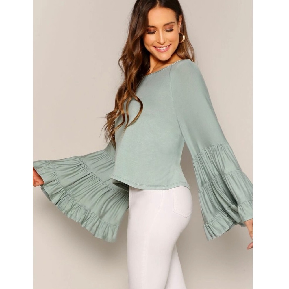 Flounce sleeve top